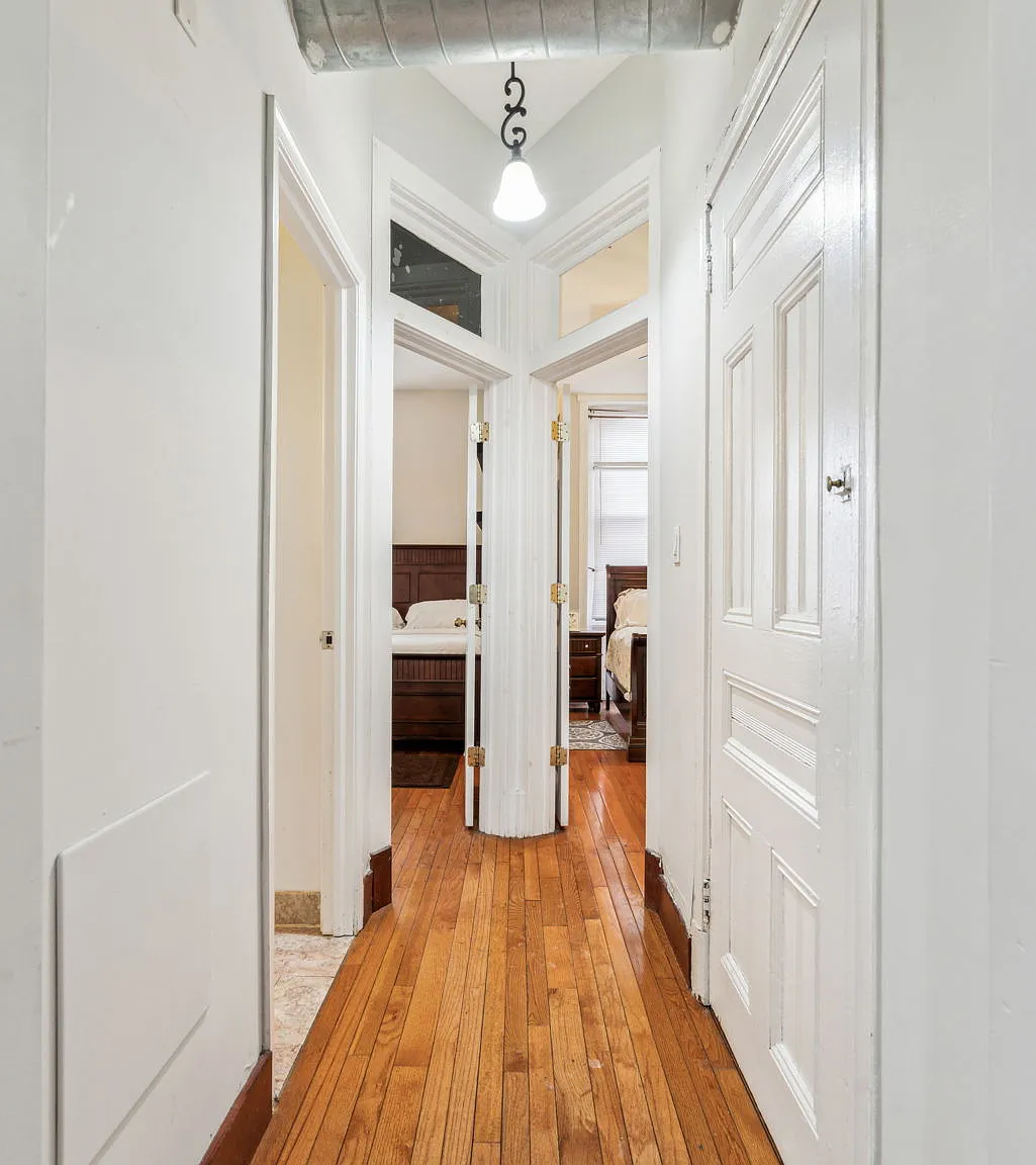 3 bed, $1,800 — Photo 4