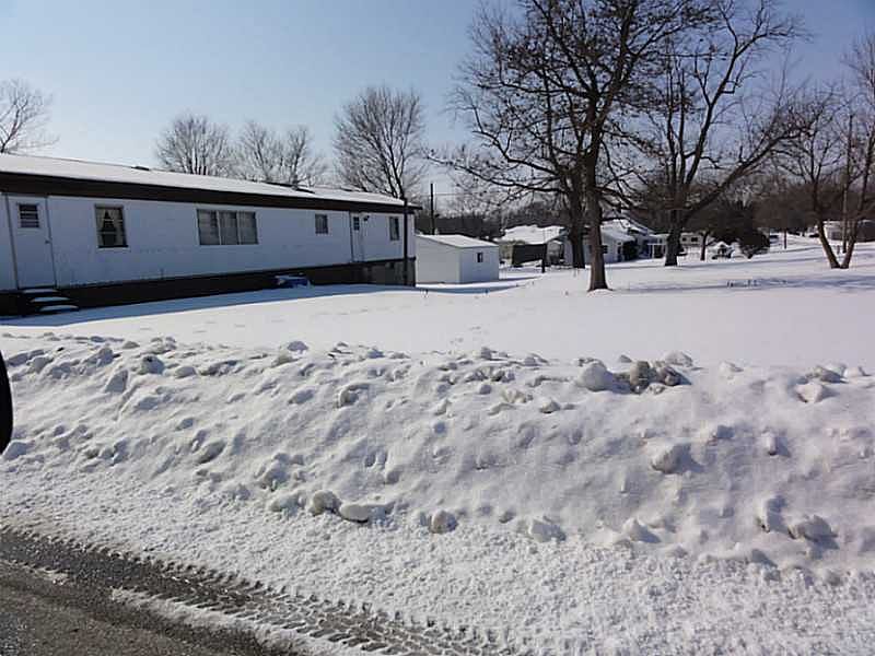 2nd image of 137 Meridian St