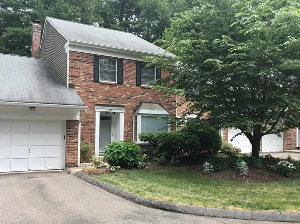 145 Tunxis Vlg, Farmington, CT 06032