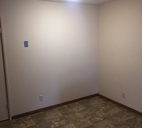 5th image of 2204 Green Ave APT 4