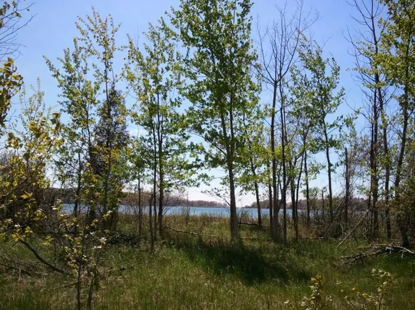 Fairway W, Onekama, MI 49675