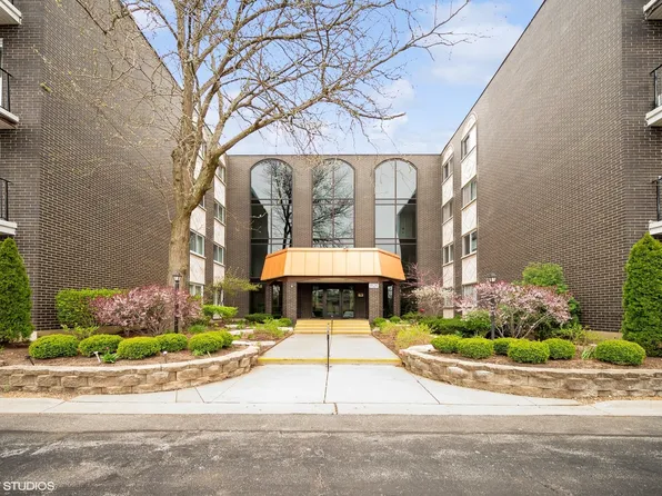 9529 Bronx Ave APT 417, Skokie, IL 60077