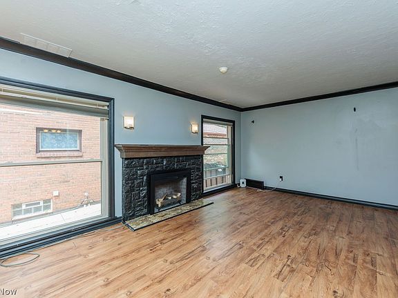4th image of 6606 Laverne Ave
