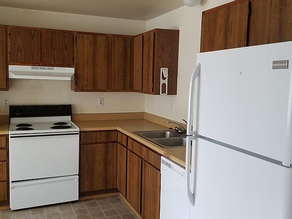 3rd image of 4955 S Orchard St APT C