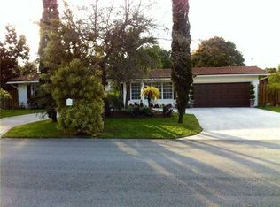 12845 SW 83rd Ct, Pinecrest, FL 33156