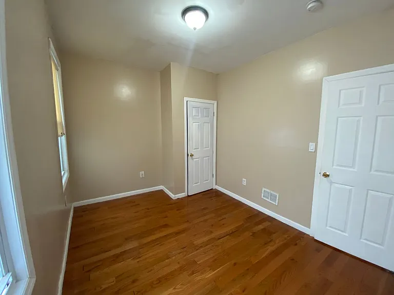 186 Oakwood Pl — Photo 5