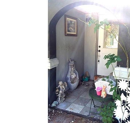 3rd image of 1632 Beachwood Dr
