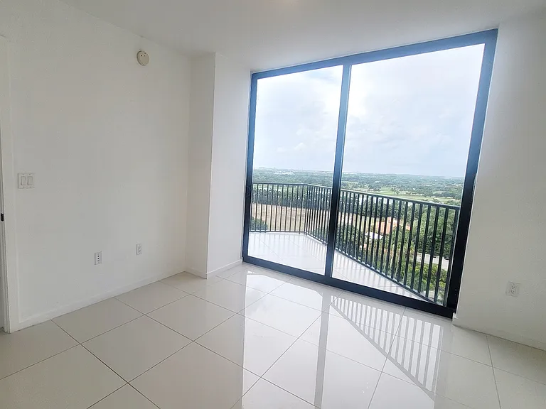 5252 NW 85th Ave #1208 — Photo 32