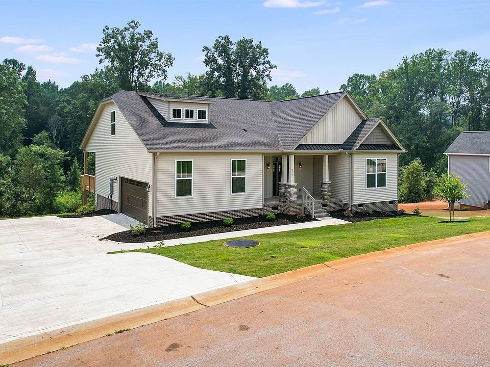 1st image of 536 Forden Dr
