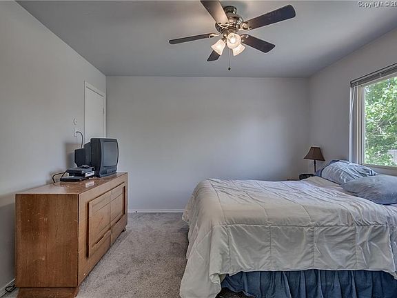 5th image of 8295 Candon Dr