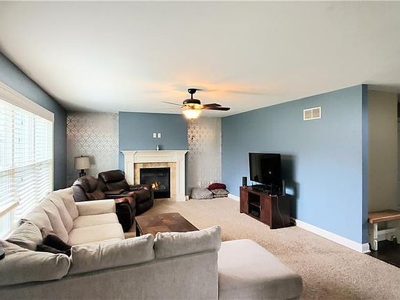 4th image of 107 Hidden Village Ct