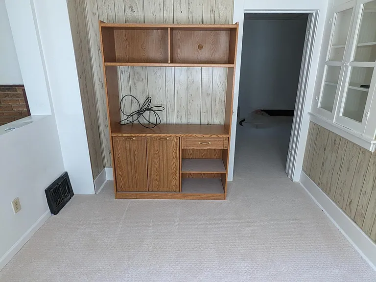 1216 Talbot Ct — Photo 4