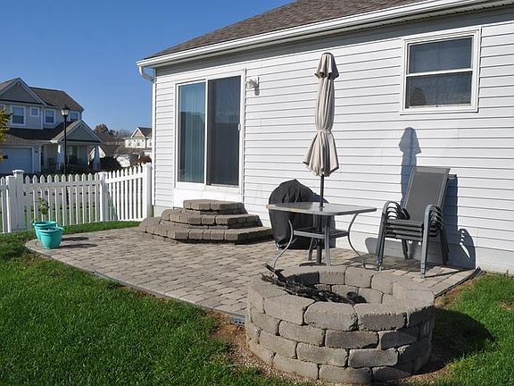 4th image of 8735 Brenstuhl Park Dr