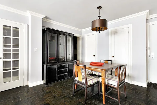 Sold by Compass | media 17