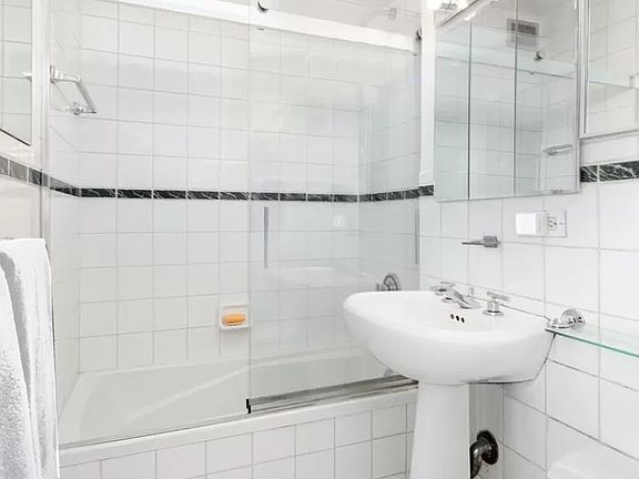 5th image of 1175 York Ave APT 12M