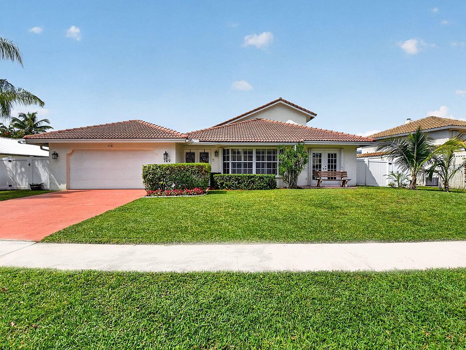 1st image of 749 Camino Lakes Circle