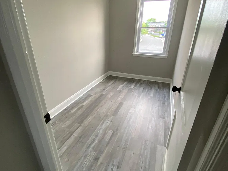 7431 Holabird Ave — Photo 16
