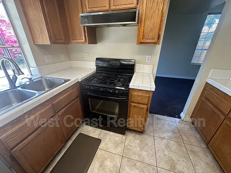 7049 Arlington Pl — Photo 31