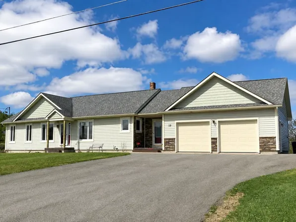 19 Harrison Avenue, Fort Fairfield, ME 04742