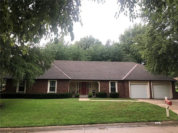 2nd image of 606 Woodcrest Dr