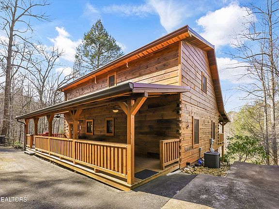 2nd image of 503 Domar Ct