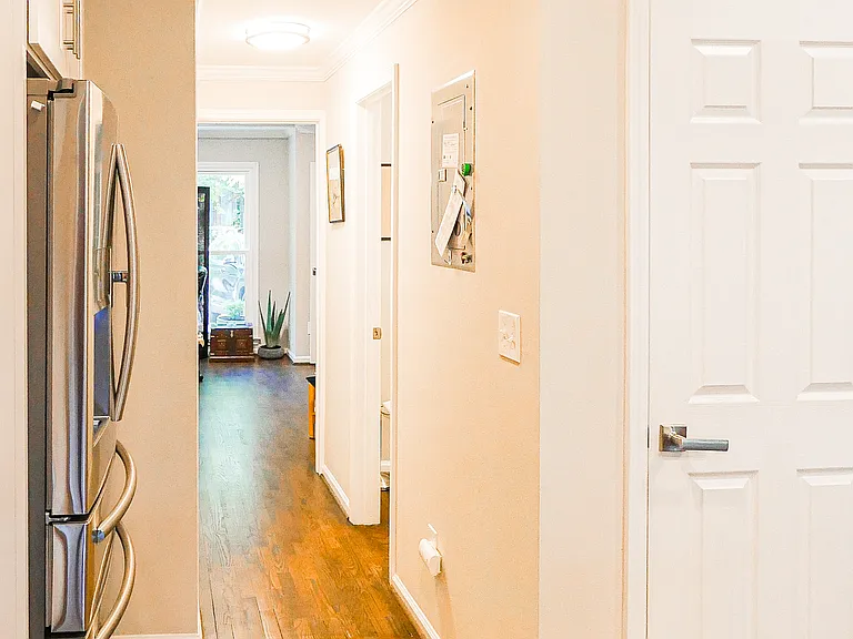 635 Harold Ave NE — Photo 7