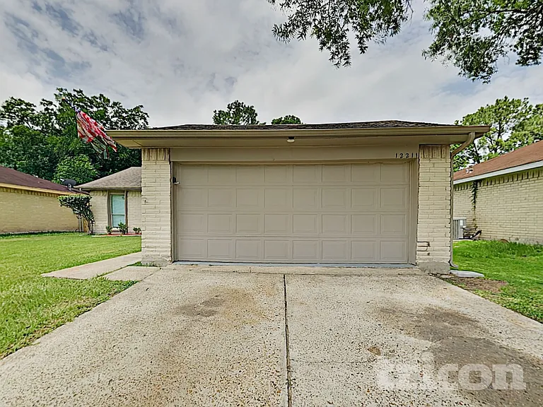 12211 Haroldson Forest Dr — Photo 17