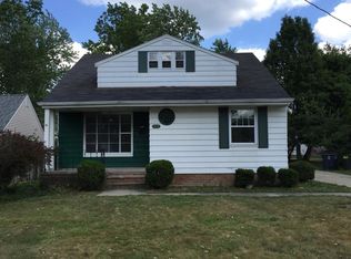 1279 Churchill Rd, Lyndhurst, OH 44124