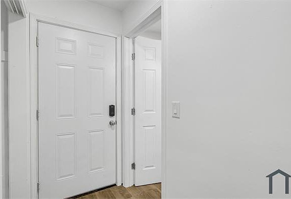 3rd image of 11514 Morang Dr