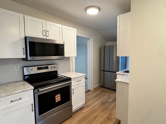 4th image of 117 Talmadge St #2