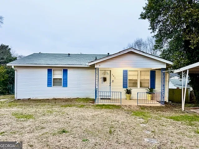 209 Moultrie Ln SE photo 1