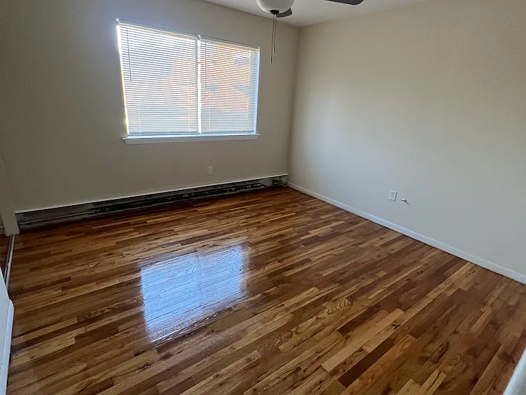 581 Crown St #53 — Photo 9