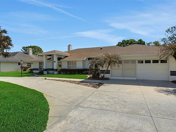 2nd image of 2984 Plantation Rd