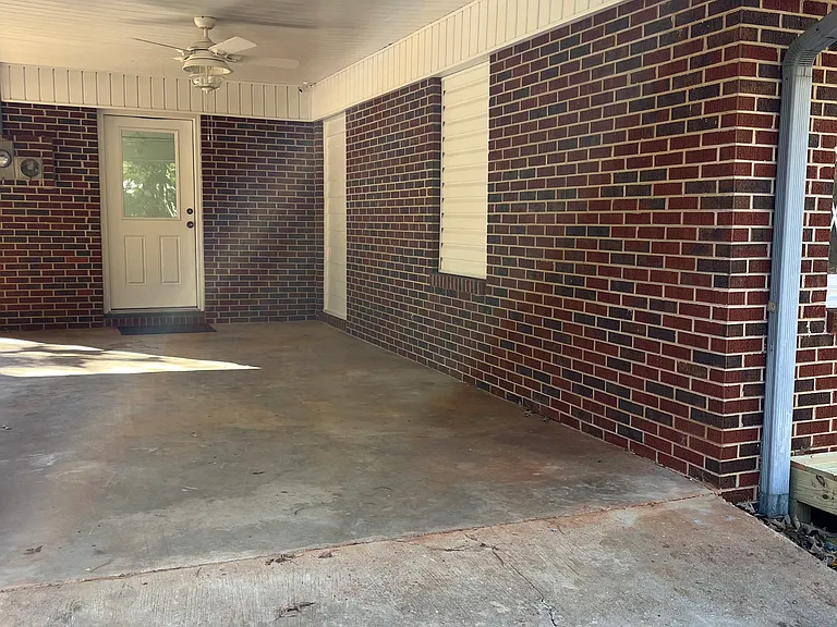 6245 Carter St — Photo 3