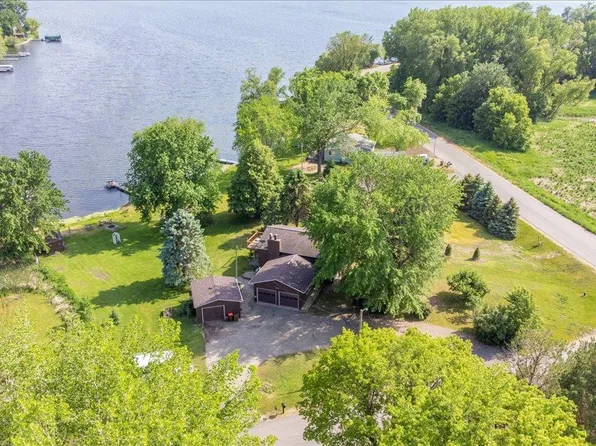 800 N Shore Dr, Waverly, MN 55390
