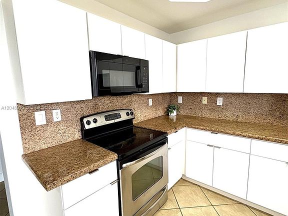 4th image of 14302 SW 11th St #1101