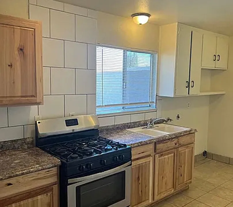 13360 Navajo Rd