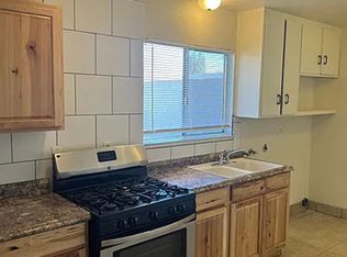 13360 Navajo Road, Apple Valley, CA 92308
