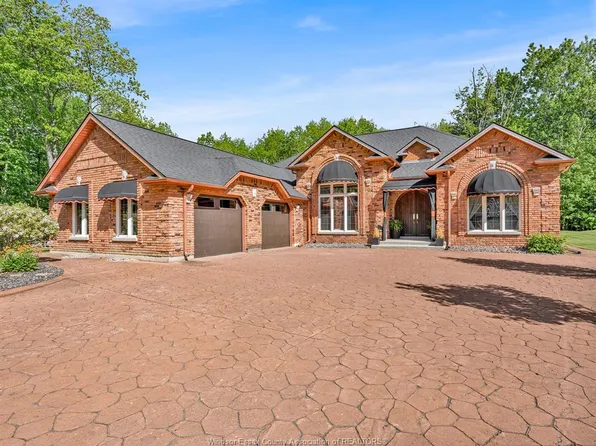 1308 Finn Ln, Lakeshore, ON N8M 2X7
