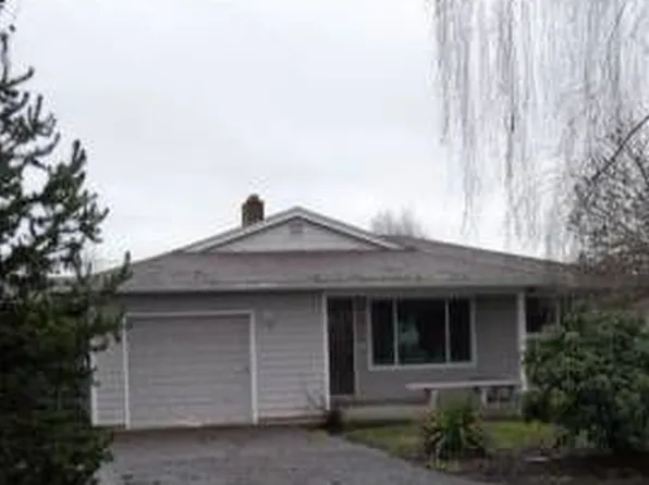 1411 Crescent Dr, Forest Grove, OR 97116