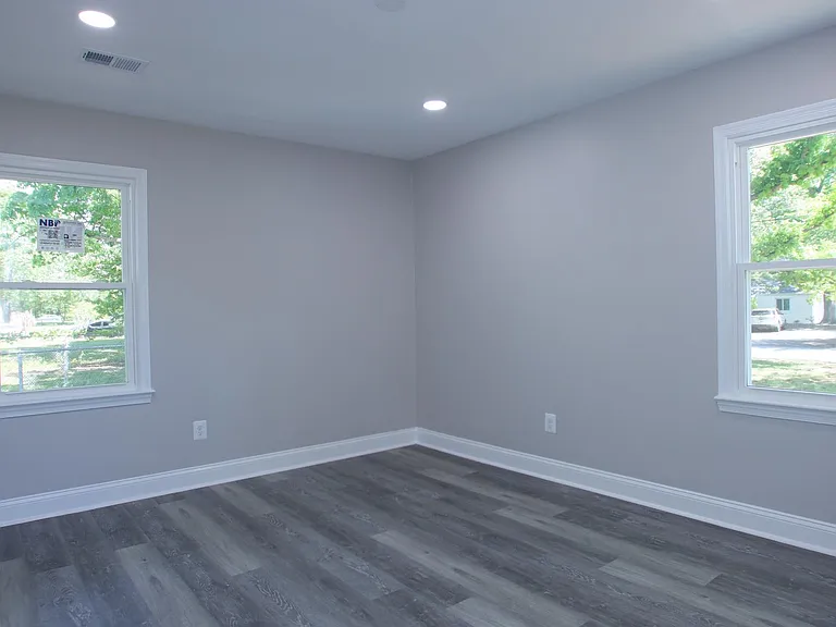 2608 Holly Dr — Photo 15