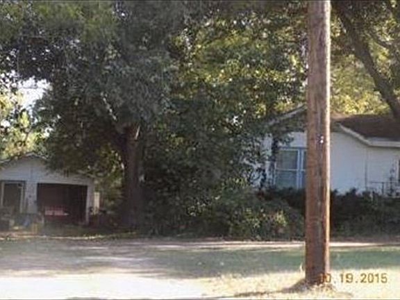 2nd image of 1200 Foster Dr