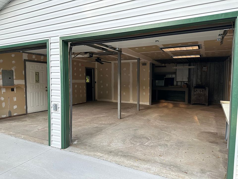 1st image of 101 N Forest Ave
