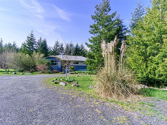 3rd image of 3225 Otter Point Rd