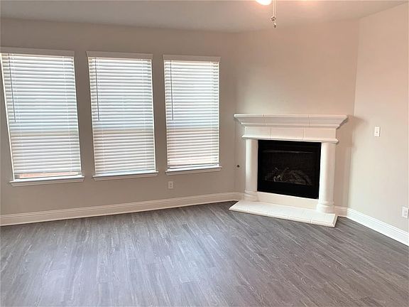 5th image of 6325 Burbank Way
