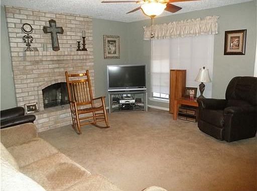 4th image of 11906 Black Peak Dr