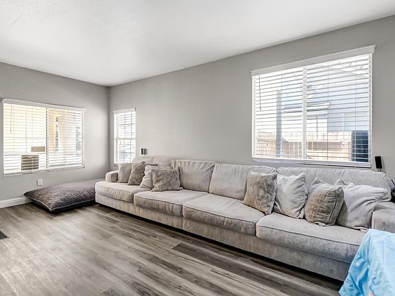4th image of 8427 Serio Way