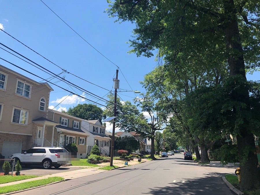 2nd image of 1339 W 5th St