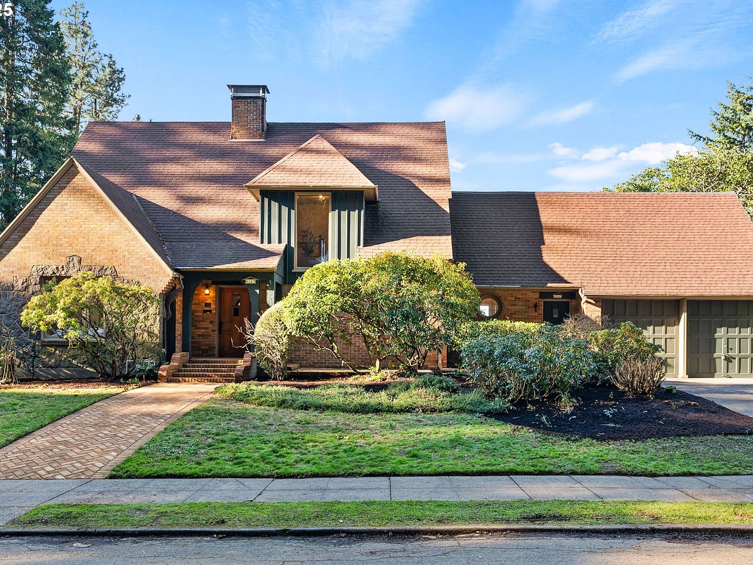6347 SE Yamhill St, Portland, OR 97215 | Zillow