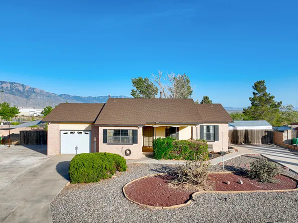 706 Saratoga Dr NE, Rio Rancho, NM 87124